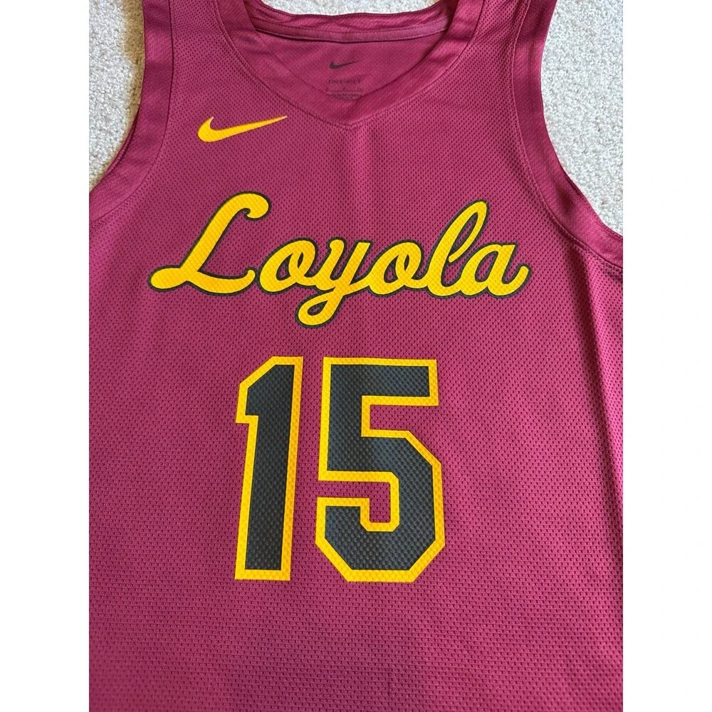 Loyola Chicago Ramblers Men’s Nike NWT Basketball Jersey Size Small